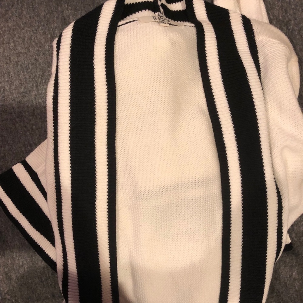 BB Dakota cardigan. Never worn - Picture 3 of 5